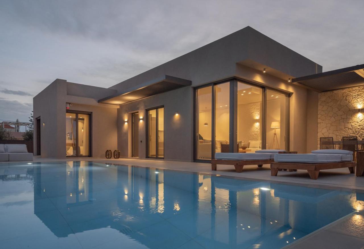 Athina Luxury Villa, With Pool & Walk To The Beach, By Thinkvilla Chania  Buitenkant foto