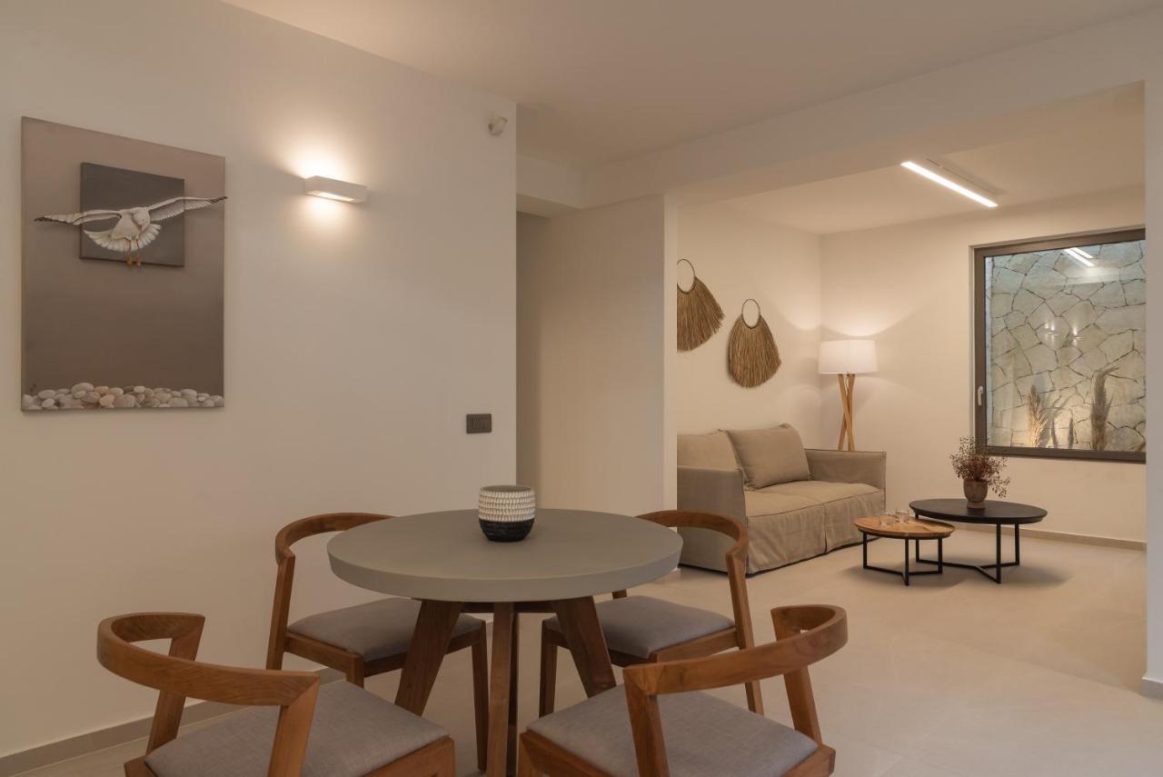 Athina Luxury Villa, With Pool & Walk To The Beach, By Thinkvilla Chania  Buitenkant foto