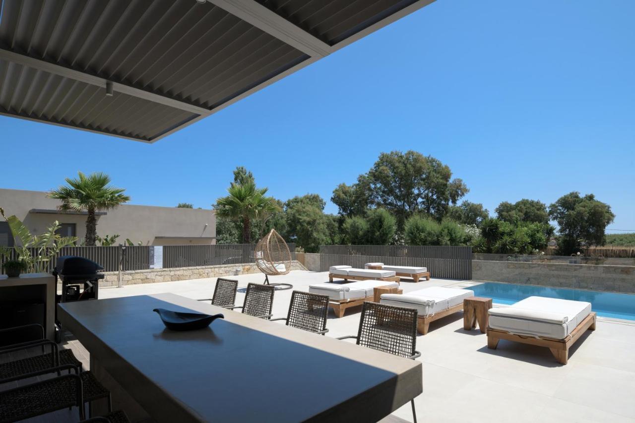 Athina Luxury Villa, With Pool & Walk To The Beach, By Thinkvilla Chania  Buitenkant foto