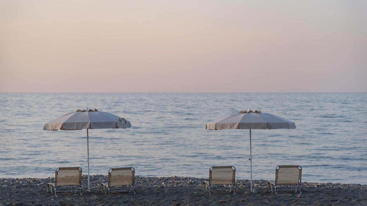 Athina Luxury Villa, With Pool & Walk To The Beach, By Thinkvilla Chania  Buitenkant foto